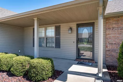 103 Chase Ln, Marion, IL 62959 photo 3