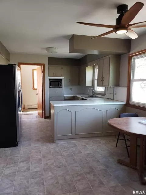 4637 5th Ave, Moline, IL 61265 photo 8