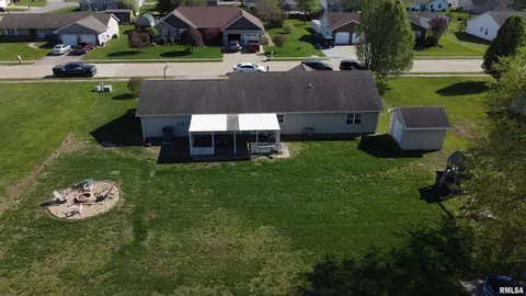 1414 E Willow Dr, Marion, IL 62959 photo 22