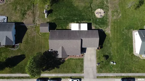 1414 E Willow Dr, Marion, IL 62959 photo 27