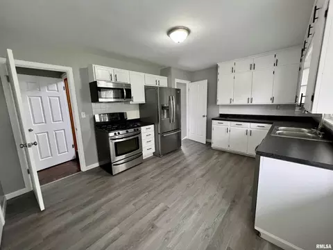 532 28th Ave, Moline, IL 61265 photo 10