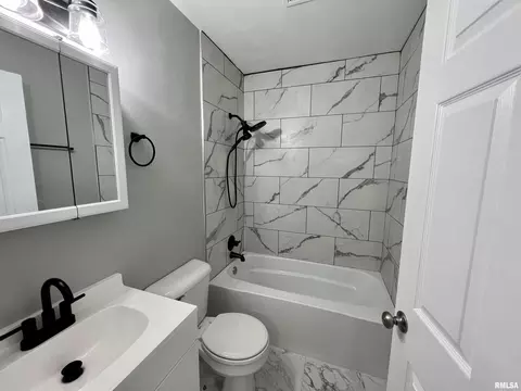 532 28th Ave, Moline, IL 61265 photo 8
