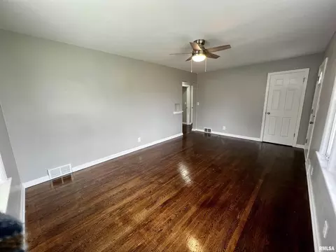 532 28th Ave, Moline, IL 61265 photo 3