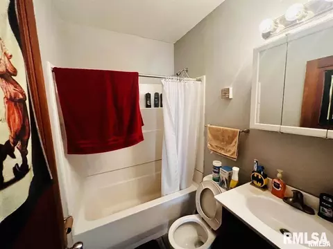 3803 26th St, Moline, IL 61265 photo 9
