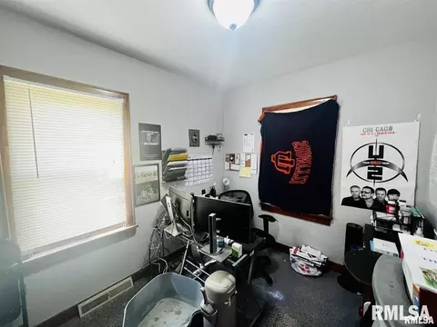 3803 26th St, Moline, IL 61265 photo 7