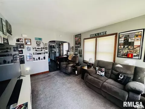 3803 26th St, Moline, IL 61265 photo 5