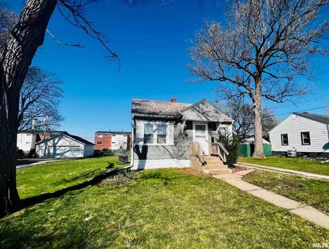 3803 26th St, Moline, IL 61265 photo 1