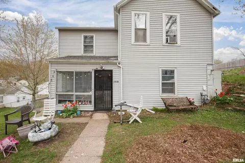 1430 Mississippi Ave, Davenport, IA 52803