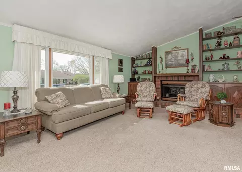 3614 76th St, Moline, IL 61265 photo 5