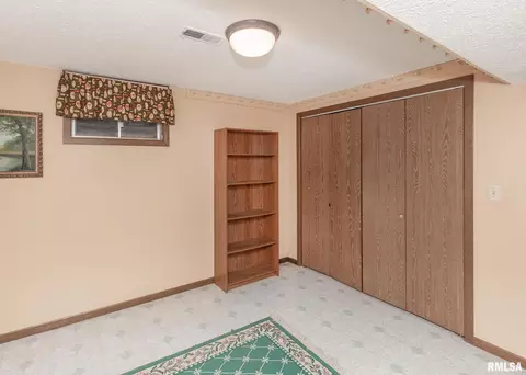 3614 76th St, Moline, IL 61265 photo 32