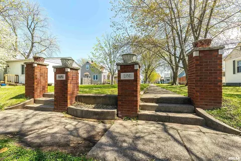 1508 Maple Ln, Moline, IL 61265 photo 2
