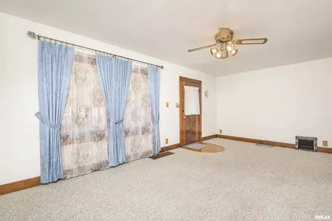 1508 Maple Ln, Moline, IL 61265 photo 11