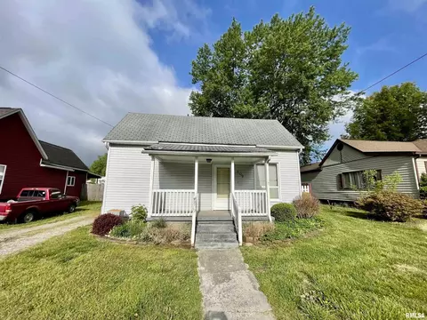 609 N 29th St, Herrin, IL 62948