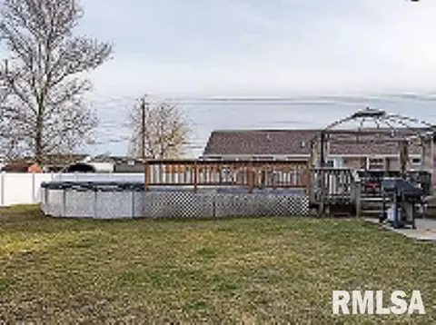 1625 11th St, Silvis, IL 61282 photo 5