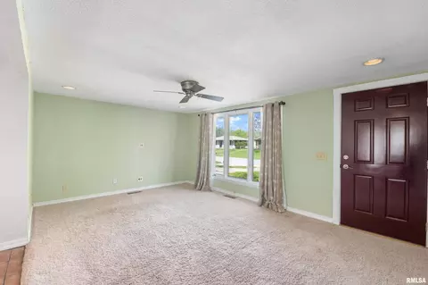 624 14th Ave, Hampton, IL 61256 photo 3
