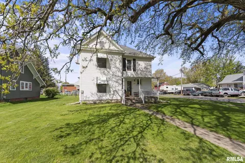 1401 13th St, Viola, IL 61486 photo 5