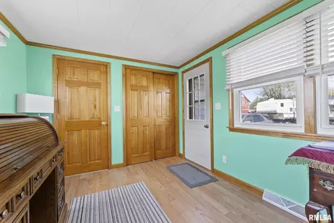 1401 13th St, Viola, IL 61486 photo 20