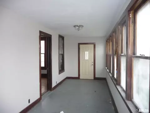 1225 12th Ave, Moline, IL 61265 photo 4