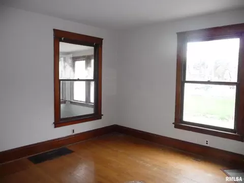 1225 12th Ave, Moline, IL 61265 photo 8