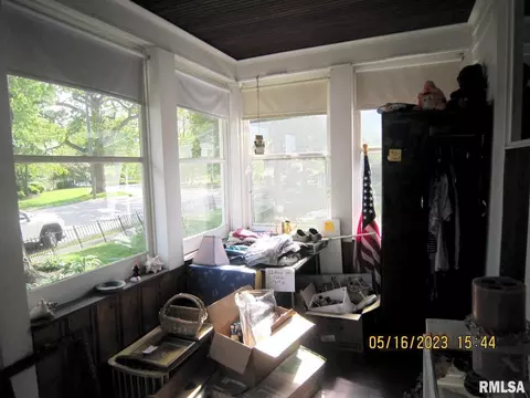 1593 34th Ave, Moline, IL 61265 photo 2