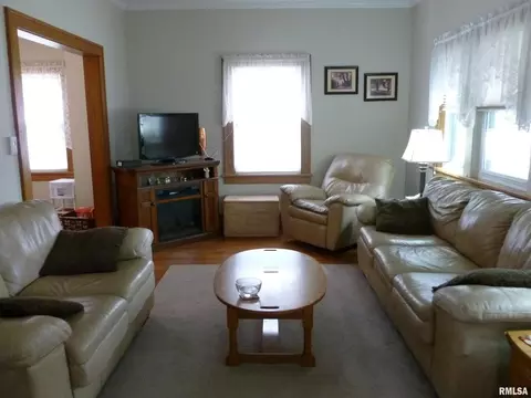 1637 25th St, Moline, IL 61265 photo 5