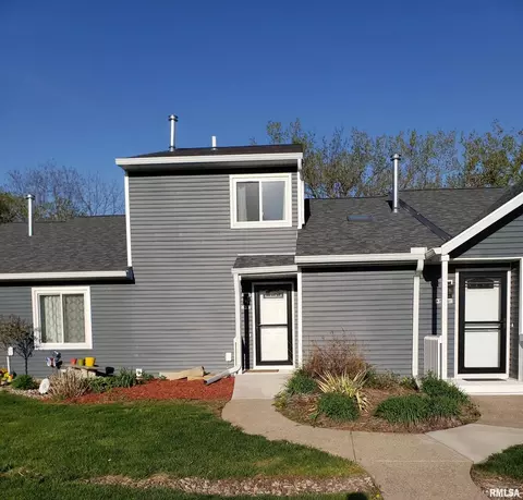 3431 N Willow Ct, Bettendorf, IA 52722