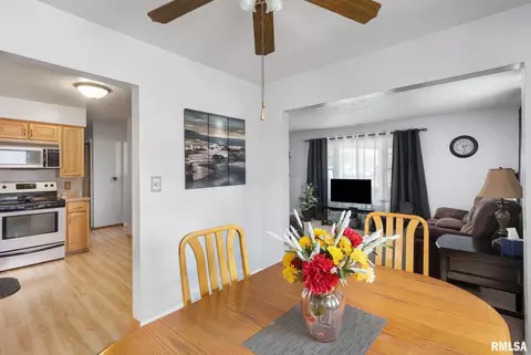 5000 10th Ave, Moline, IL 61265 photo 5