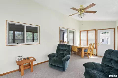 5000 10th Ave, Moline, IL 61265 photo 10
