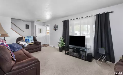 5000 10th Ave, Moline, IL 61265 photo 3