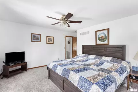 5000 10th Ave, Moline, IL 61265 photo 13