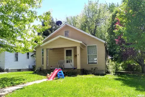 1700 Sycamore St, Quincy, IL 62301
