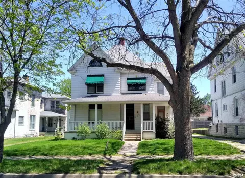 216 N 18th St, Quincy, IL 62301
