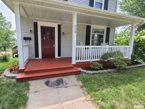 718 10th Ave, Fulton, IL 61252 photo 2