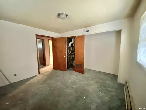 1016 S 13th St, Herrin, IL 62948 photo 14