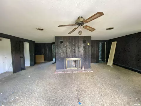 1016 S 13th St, Herrin, IL 62948 photo 9