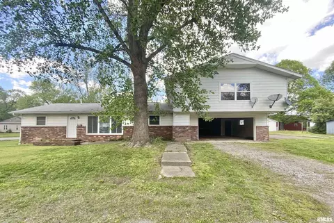 1016 S 13th St, Herrin, IL 62948 photo 1
