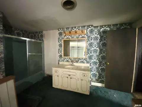 1016 S 13th St, Herrin, IL 62948 photo 5
