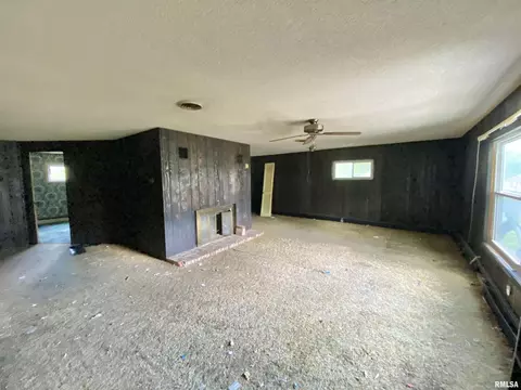 1016 S 13th St, Herrin, IL 62948 photo 8