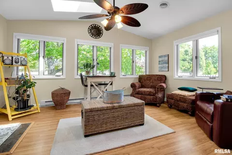 1601 N Smith St, Marion, IL 62959 photo 9