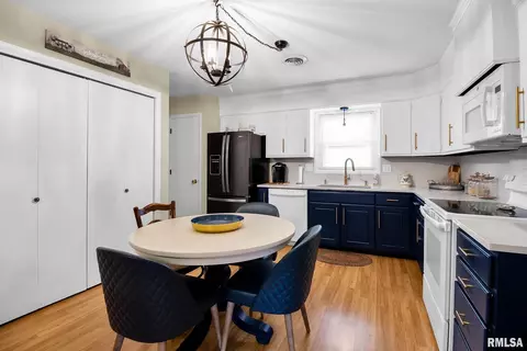 1601 N Smith St, Marion, IL 62959 photo 5