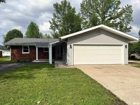 1005 Tamarack Ln, Marion, IL 62959