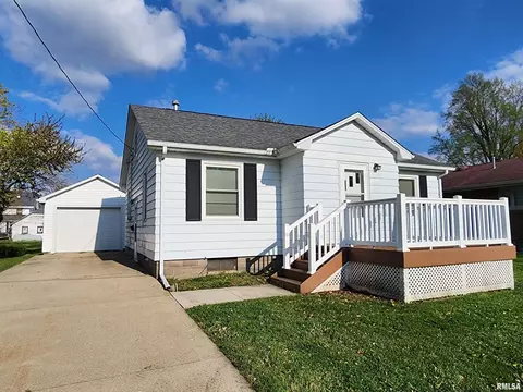 302 N Church St, Atkinson, IL 61235
