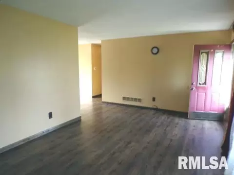 5010 52nd Ave, Moline, IL 61265 photo 5