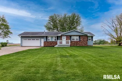 10418 110th Ave, Coal Valley, IL 61240