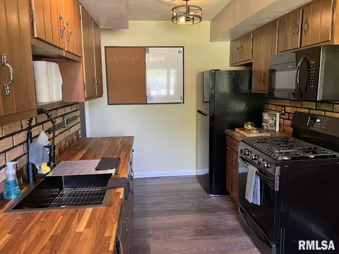 539 Payson St, Kewanee, IL 61443 photo 5