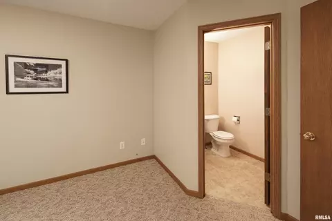 3016 3rd St, Moline, IL 61265 photo 16