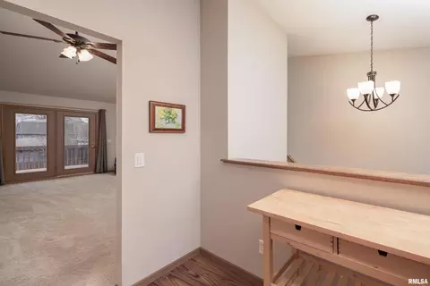 3016 3rd St, Moline, IL 61265 photo 8
