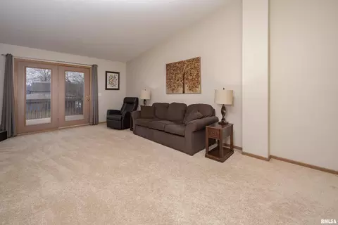 3016 3rd St, Moline, IL 61265 photo 10