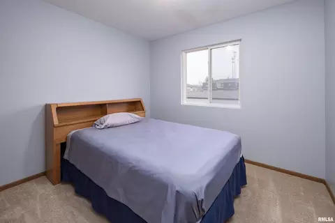 3016 3rd St, Moline, IL 61265 photo 19