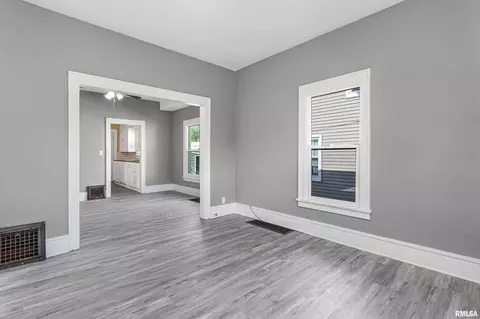 2937 12th Ave, Moline, IL 61265 photo 8